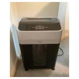 MLC027 Ativa Paper Shredder