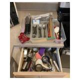 MLC086 Kitchen Knives, Cooking & Eating Utensils & More!