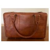 MLC216- Leather Samsonite Carry/Travel Bag