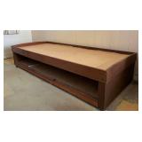 MHT012- Wooden Day Bed 