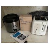 MHT104- Kitchen Appliances Lot
