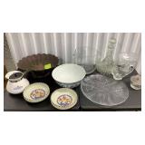 HTS466 Mystery Lot Of Kitchen Ware