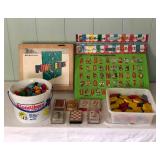 WHT082 - Vintage Toys - BLOCKS, CUBES, PUZZLES AND PLAYING CARDS