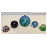 MCT189 Art Glass Oil Lamp, Paperweights & Spheres
