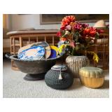 WWS046- Assorted Vases & Decorative Bowl
