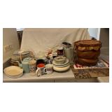 WWS117- Mystery Kitchen Lot