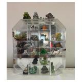 SJP530-Acrylic Display Case With Cute Decorative Toads