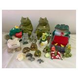 SJP531- Decorative Ceramic, Lead Crystal & Gold Tone Toads