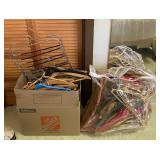 SJP537 Mystery Lot Of Hangers