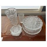 SJP569- Crystal Vases & Serveware