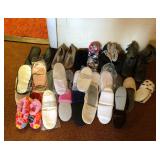 SJP283 Mystery Lot Of Various Bedroom/House Slippers & More!