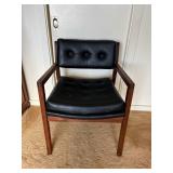 SJP680- Vintage Wooden Chair