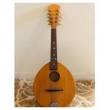 CTD029 - WOODEN MANDOLIN