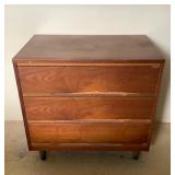 CTD057 Vintage Wooden Dresser/Night Stand