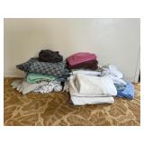 CTD080- Mystery Linen Lot