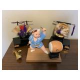 CTD154 Japanese Porcelain Taiko Drum Player Figurine With Accessories 