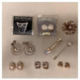 MMS317 Gold Toned Costume Jewelry 