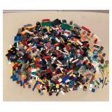 MTH064 Over 3 Pounds Of LEGO’s
