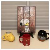 MTH147 Snoopy Wall Hanging Picture & Mugs