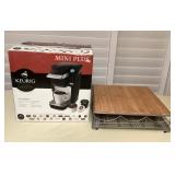 MTH192 Mini Plus Keurig Personal Brewer (New) & Storage Stand
