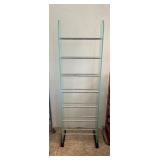 MMM002- Tempered Glass Freestanding Media Display