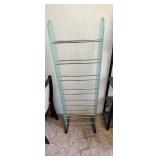 MMM008- Tempered Glass Freestanding Media Unit