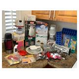 MMM086 Various Handy Kitchen Items