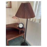 KVF035- Wall Clock,one Floor Lamp, And A Desk Lamp 