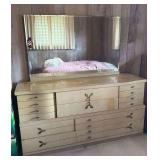 KVF040- Large Wooden Dresser With Mirror 