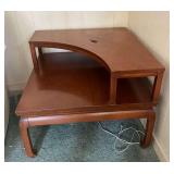 KVF043- Vintage Wood Corner Side End Table 