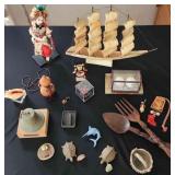 KVF095 - Assorted Knick-Knacks and Collectibles