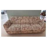 TTK023 - Large Sofa Couch 
