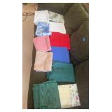 TTK096 Assorted Table Covers And Place Mats