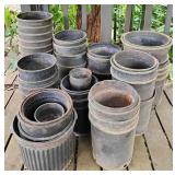 PFG033 - Black Plastic Planter Pots (50+)