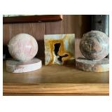 PFG112- Marble Like Bookends & Decorative Agate Cube