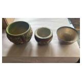 PFG131 Two Pots And A Bowl