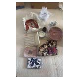 TOI106 Japanese Cloths, Plates And Cups