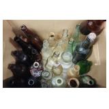 DFT003 - A Large Collection of Vintage Glass Bottles 