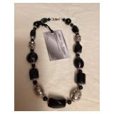 DFT377 Myrna Lee Chang Black & Silver Necklace New