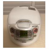 MTT034 Zojirushi Rice Cooker/Warmer 