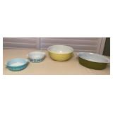 MTT161 Vintage Pyrex Dishes