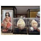 PCT095- Assortment of Vintage Japanese Figurines in Display Cases