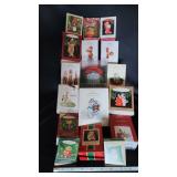 PCT240 - Large Lot Of Holiday Ornaments (17)