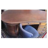 MPS068 - Beautiful Curved Wooden Desk W/ Chair