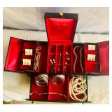HPT149 Jewelry Box & Contents