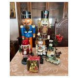AAT068- Assorted Nutcracker Soldier & Christmas Decor