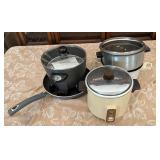 AAT283- Presto Multi Cooker With Pots & Pan
