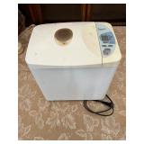 AAT318- Panasonic Automatic Bread Maker