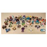 CCS142 Fifty Collectible Pokémon Vinyl Mini Figures