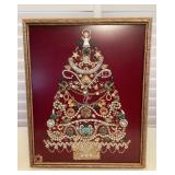 CCS197 Framed Vintage Brooches & Jewelry Christmas Tree